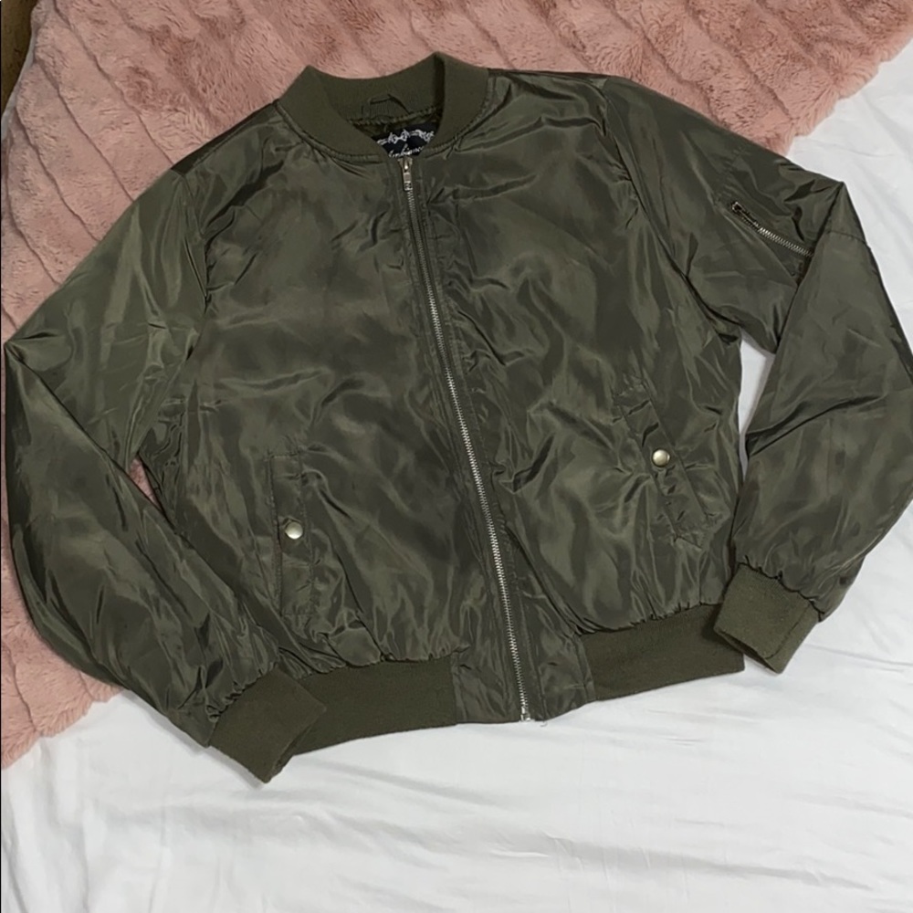 Ambiance Medium Zip Down Army Green Bomber Jacket